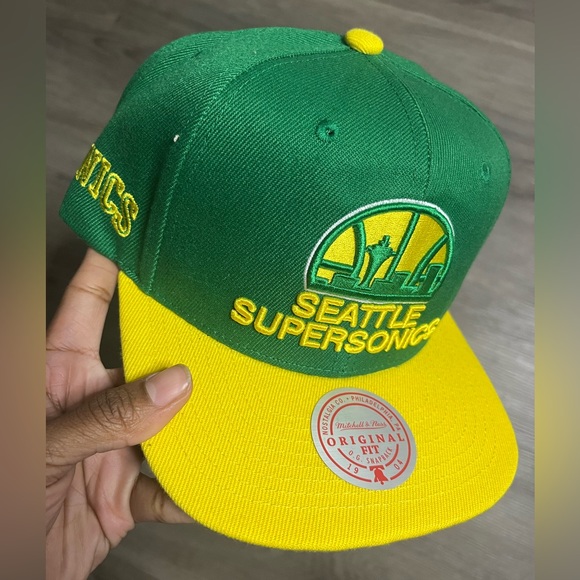 SnapBack hat - Picture 1 of 1